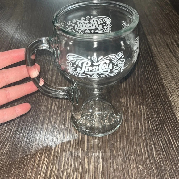 Vintage Pepsi Cola glass with handle - Picture 2 of 3